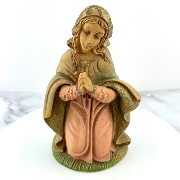Fontanini Mary Praying Figurine by Roman Inc. Fontanini Heirloom Nativity Decor - Picture 1 of 8